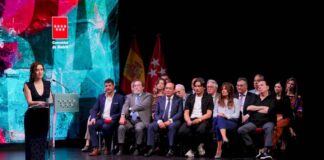 Díaz Ayuso entrega los XXIV Premios de Cultura a 16 artistas en los Teatros del Canal - imagen 1