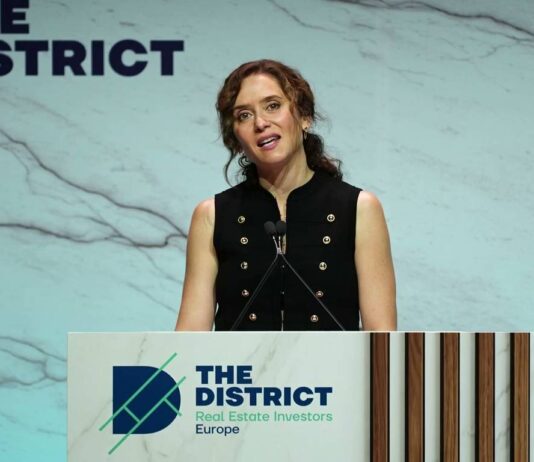 Ayuso presenta en The District medidas de vivienda para 480.000 madrileños - imagen 1