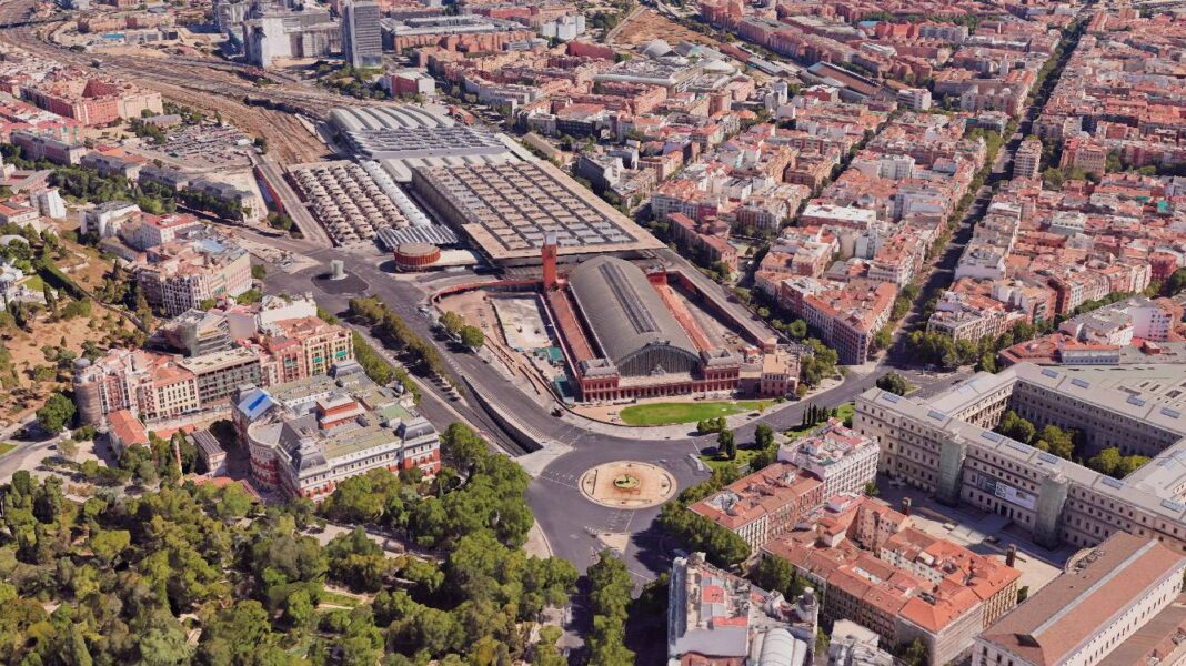 Madrid instalará un monolito en Atocha por las 46 víctimas del accidente de Adamuz - imagen 1