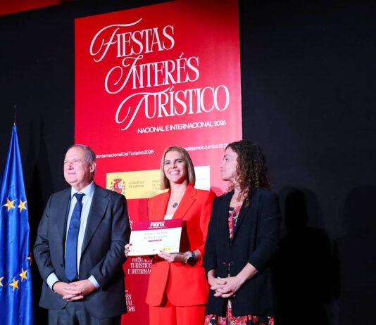 Alcalá recibe el diploma que acredita la Semana Cervantina como Fiesta de Interés Turístico Internacional - imagen 1