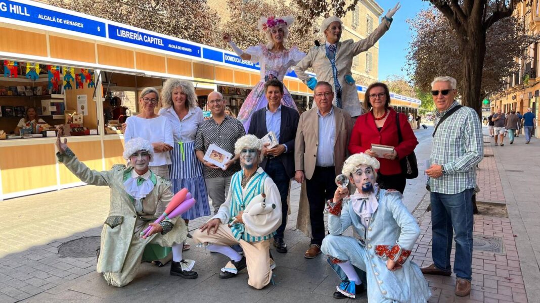 Alcalá celebra la 40ª Feria del Libro Antiguo y de Ocasión en la calle Libreros - imagen 1
