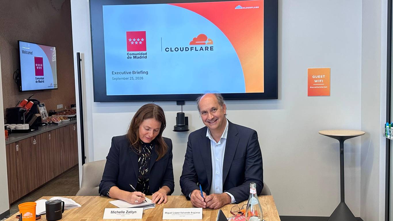 Madrid y Cloudflare firman un protocolo para aplicar IA agéntica en 1.400 trámites
