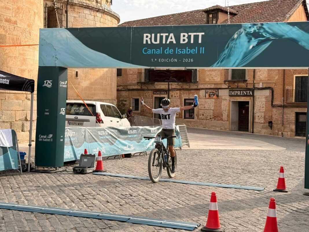 La Comunidad de Madrid reúne a 262 ciclistas en la I Ruta BTT Canal de Isabel II - imagen 1