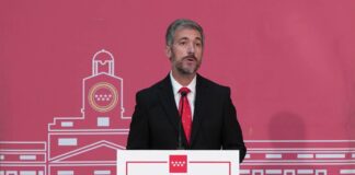 Madrid exige desalojar la acampada de Puerta del Sol en 48 horas - imagen 1