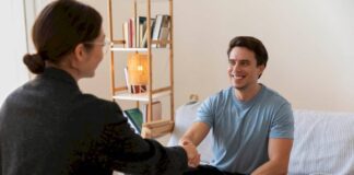 La Comunidad refuerza el apoyo psicológico para jóvenes con casi 700.000 euros - imagen 2