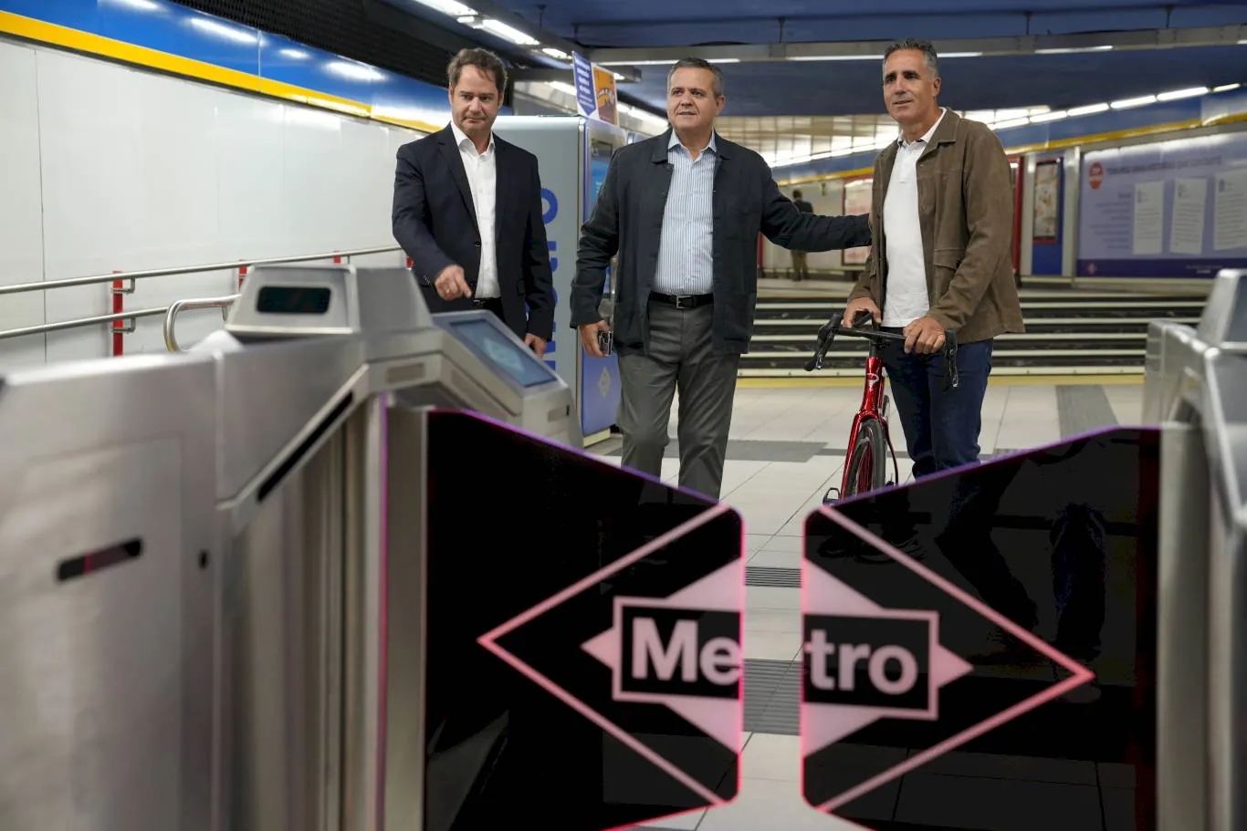 Metro gratis para bicicletas y nuevo aparcabicis en Ciudad Universitaria