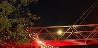 Madrid invierte 412.000 euros en reconstruir la pasarela de la M-500 dañada por un camión - imagen 1