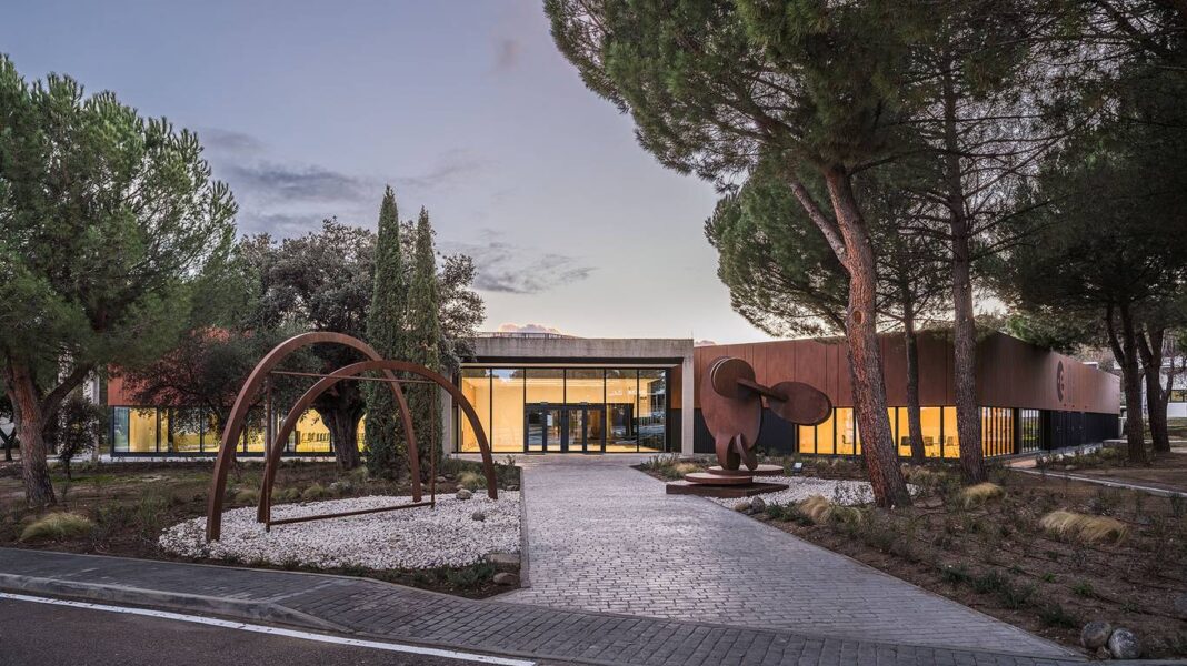 Villafranca del Castillo: premio de arquitectura para la reforma del ESAC de la Agencia Espacial Europea - imagen 1