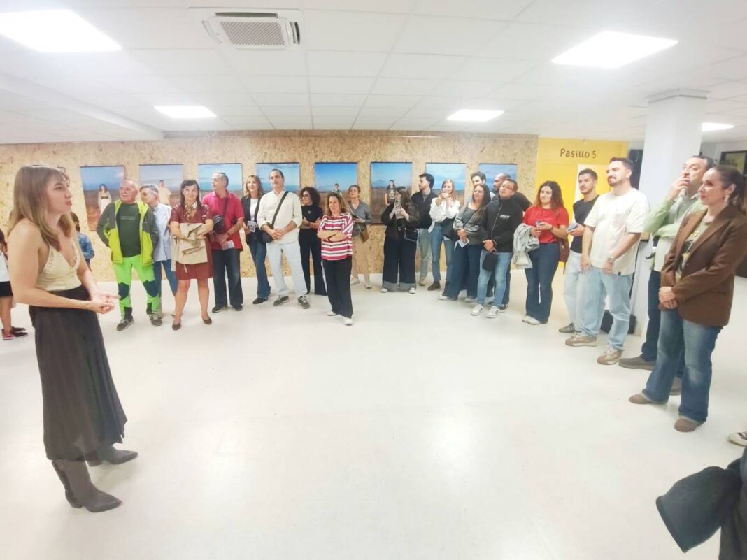 Alcalá acoge en la Casa de la Juventud las exposiciones de Erica Santos y Lucía Gordillo - imagen 1