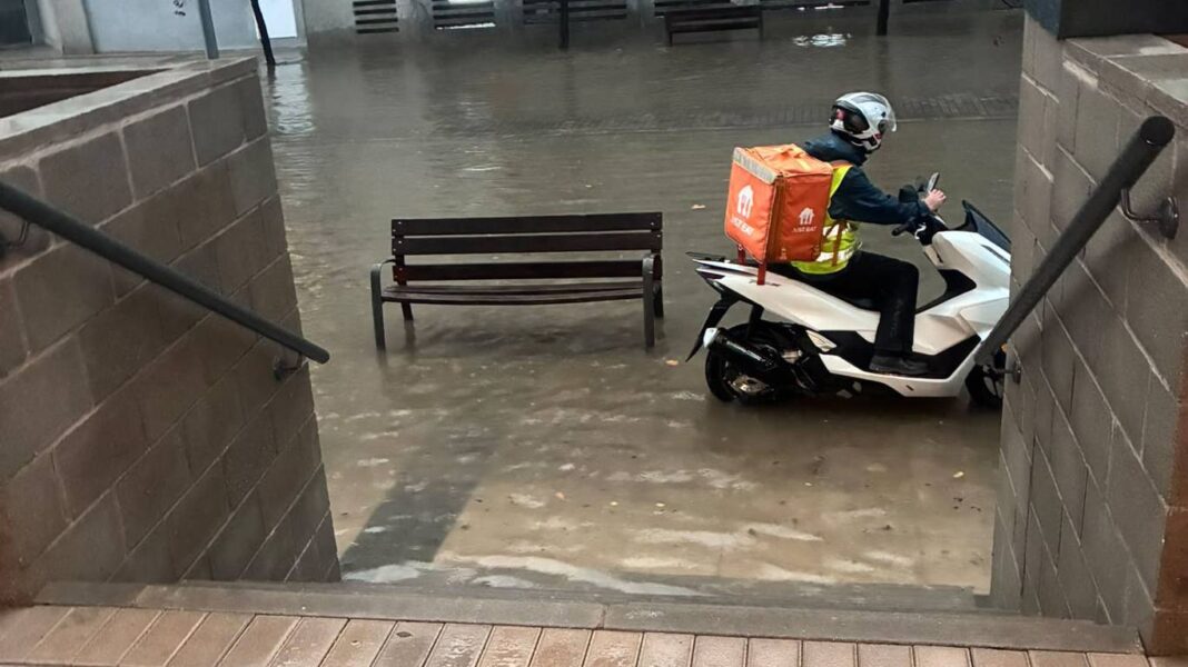Las lluvias inundan 15 promociones del Plan Vive en 9 municipios de Madrid - imagen 3