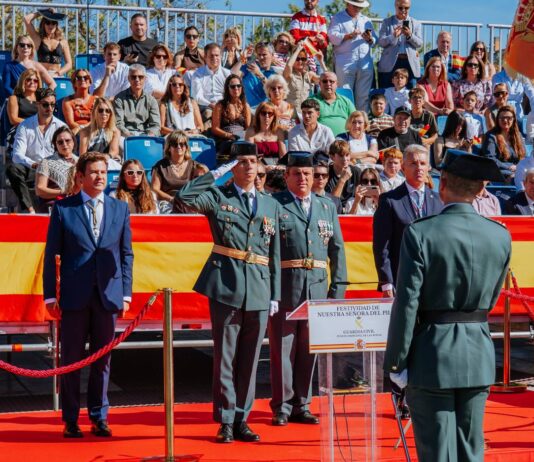 Las Rozas celebra el Día de la Fiesta Nacional con acto oficial y homenaje a los caídos - imagen 1