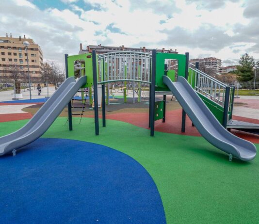 Torrejón de Ardoz: una vecina denuncia una agresión de tres mujeres en el Parque del Rosario - imagen 1