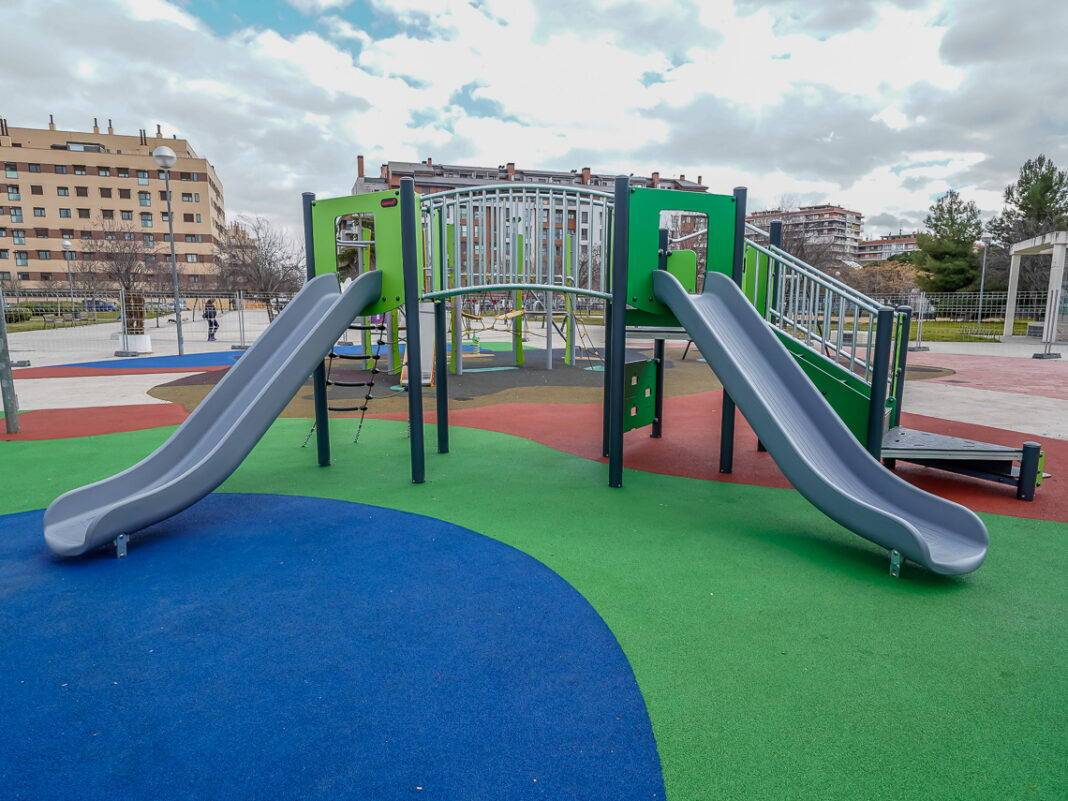 Torrejón de Ardoz: una vecina denuncia una agresión de tres mujeres en el Parque del Rosario - imagen 1
