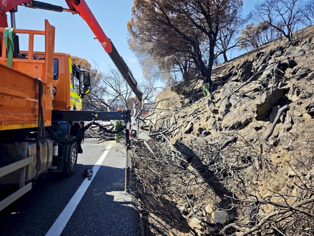 La Comunidad de Madrid repara 13 carreteras dañadas por el incendio de la Sierra Oeste - imagen 2