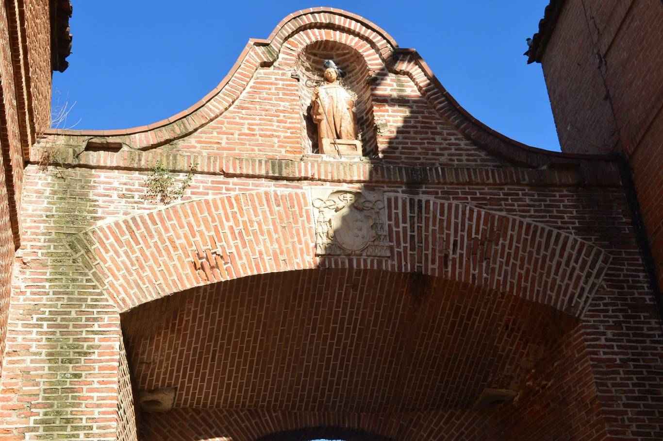 Alcalá de Henares: luz verde a la restauración del Arco de San Bernardo