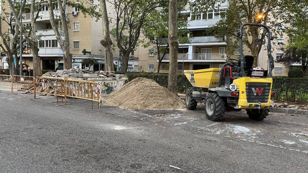 Alcalá de Henares inicia las obras de mejora de la acera oeste de la calle Toledo - imagen 1
