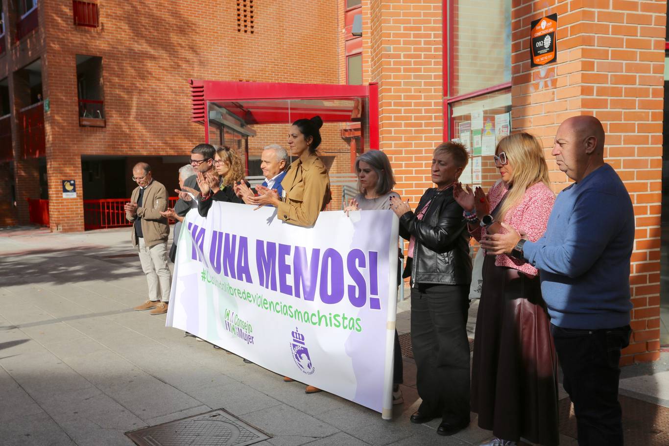 Coslada: minuto de silencio por el asesinato machista de Gloria Esperanza
