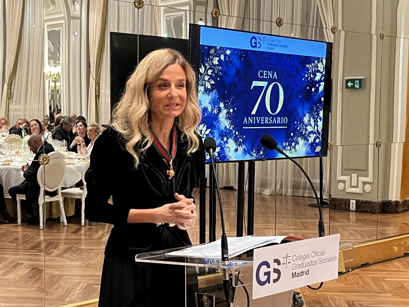 La Comunidad de Madrid recibe la Cruz Pro-Justicia del Colegio de Graduados Sociales