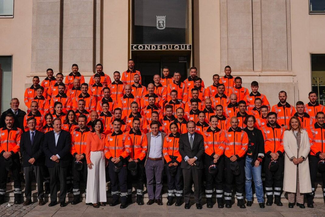 Madrid: Almeida da la bienvenida a 86 nuevos agentes de movilidad - imagen 1