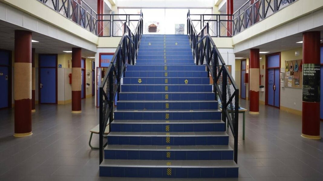 Madrid invertirá 840 millones en climatización y accesibilidad de 75 centros educativos - imagen 1