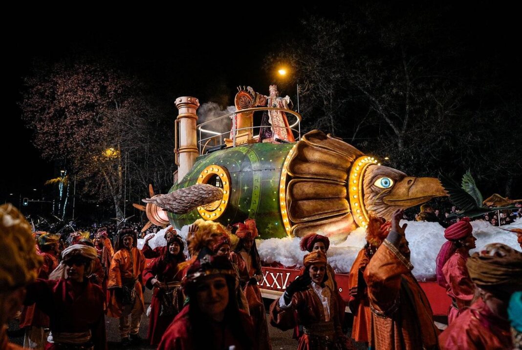 Madrid abre inscripciones para voluntarios de la cabalgata de Reyes 2027 - imagen 1