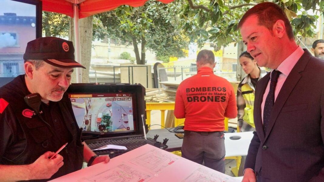San Lorenzo de El Escorial: simulacro de incendio en el Real Coliseo Carlos III para ensayar el rescate de bienes culturales - imagen 1